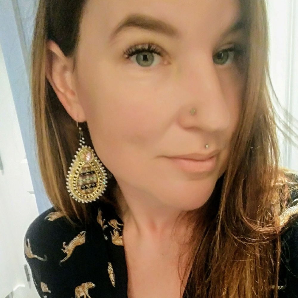 Meet your Posher, Nicole